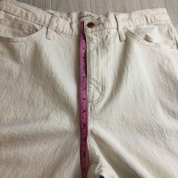 Universal Thread NWT Women's Cut Knee Off White Jeans Size 14 Vintage Straight - Picture 16 of 16